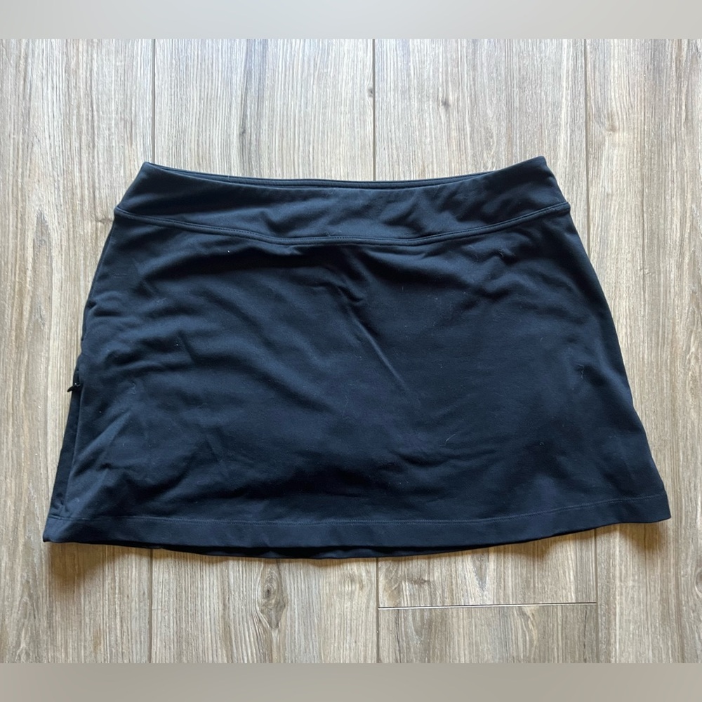 Athleta Athletic Skirt Women’s size Large
Tennis pickleball preppy